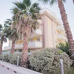 Residenza Americhe Rif A792 아파트